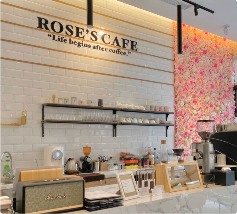 1F ROSE’S CAFE